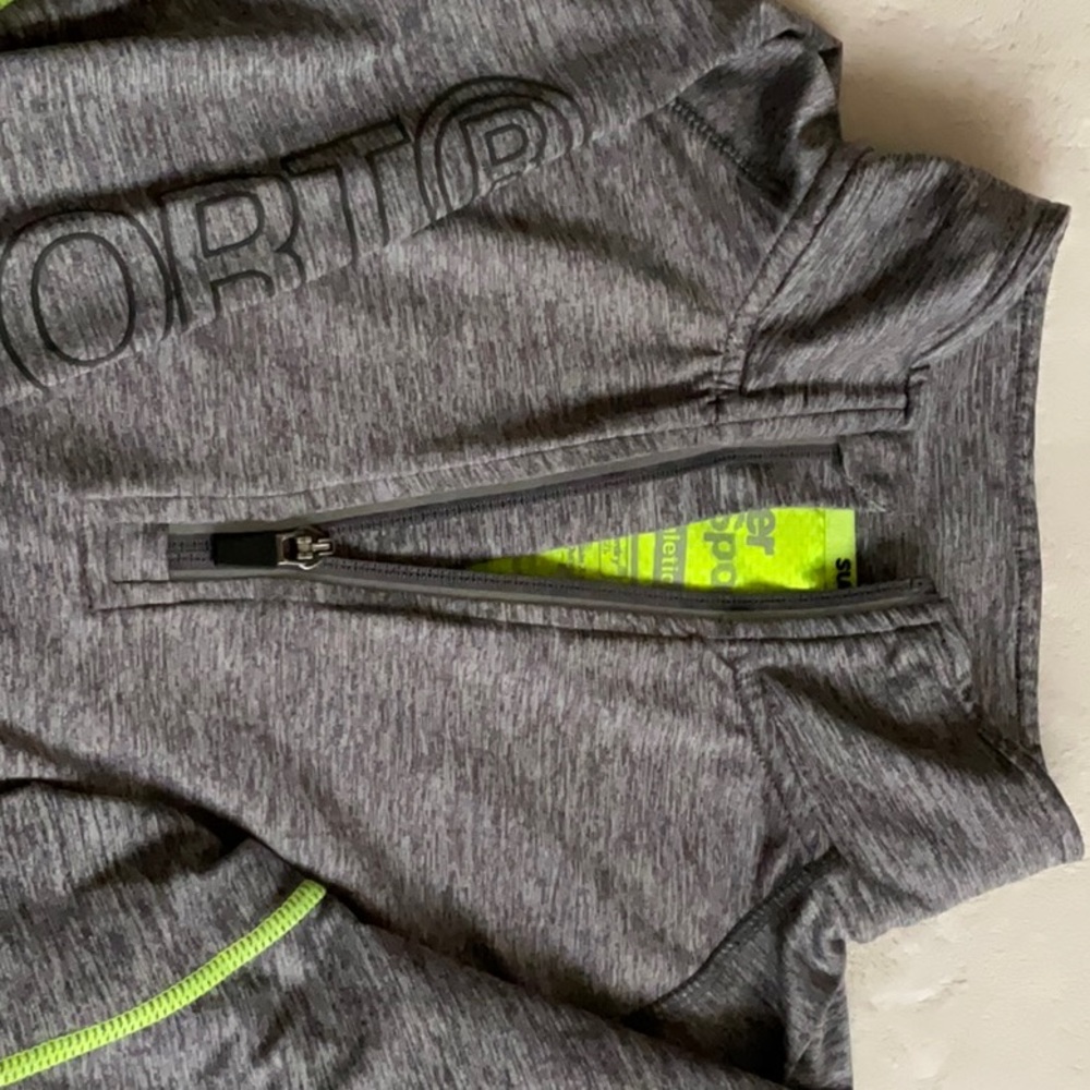 Superdry performance 1/4 zip.